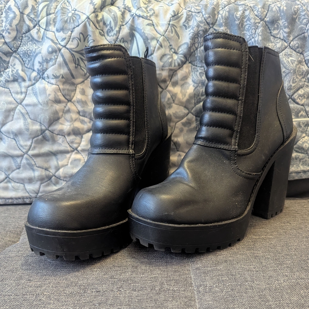 Divided Black Quilted Heeled Boots